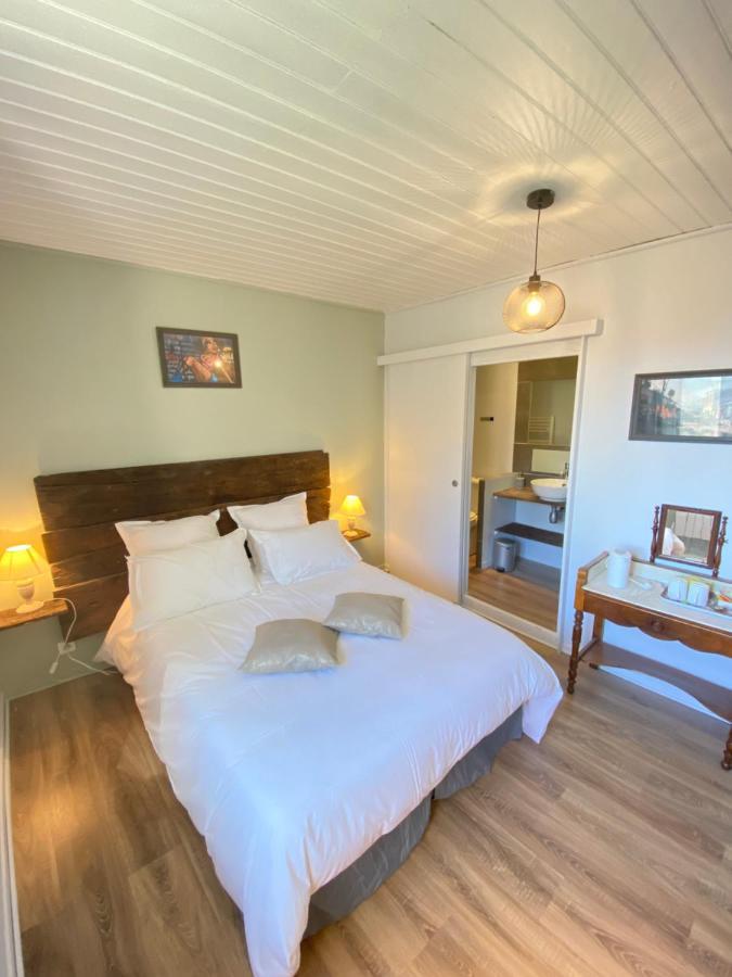 Au Pont D'Olt Hotel Saint-Come-d'Olt Ngoại thất bức ảnh