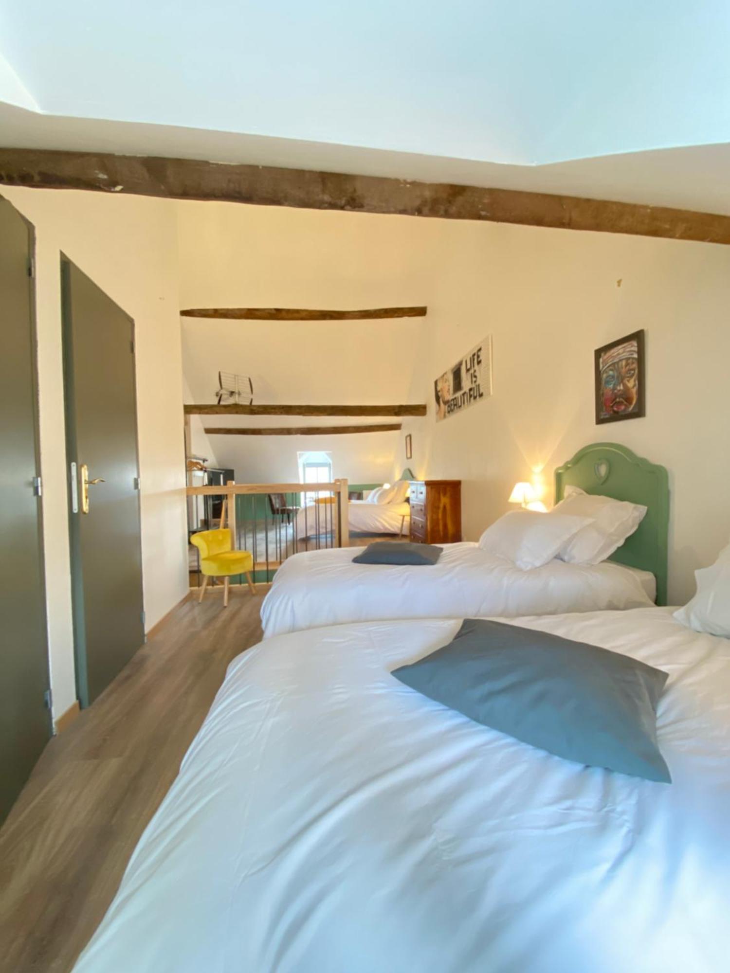 Au Pont D'Olt Hotel Saint-Come-d'Olt Phòng bức ảnh