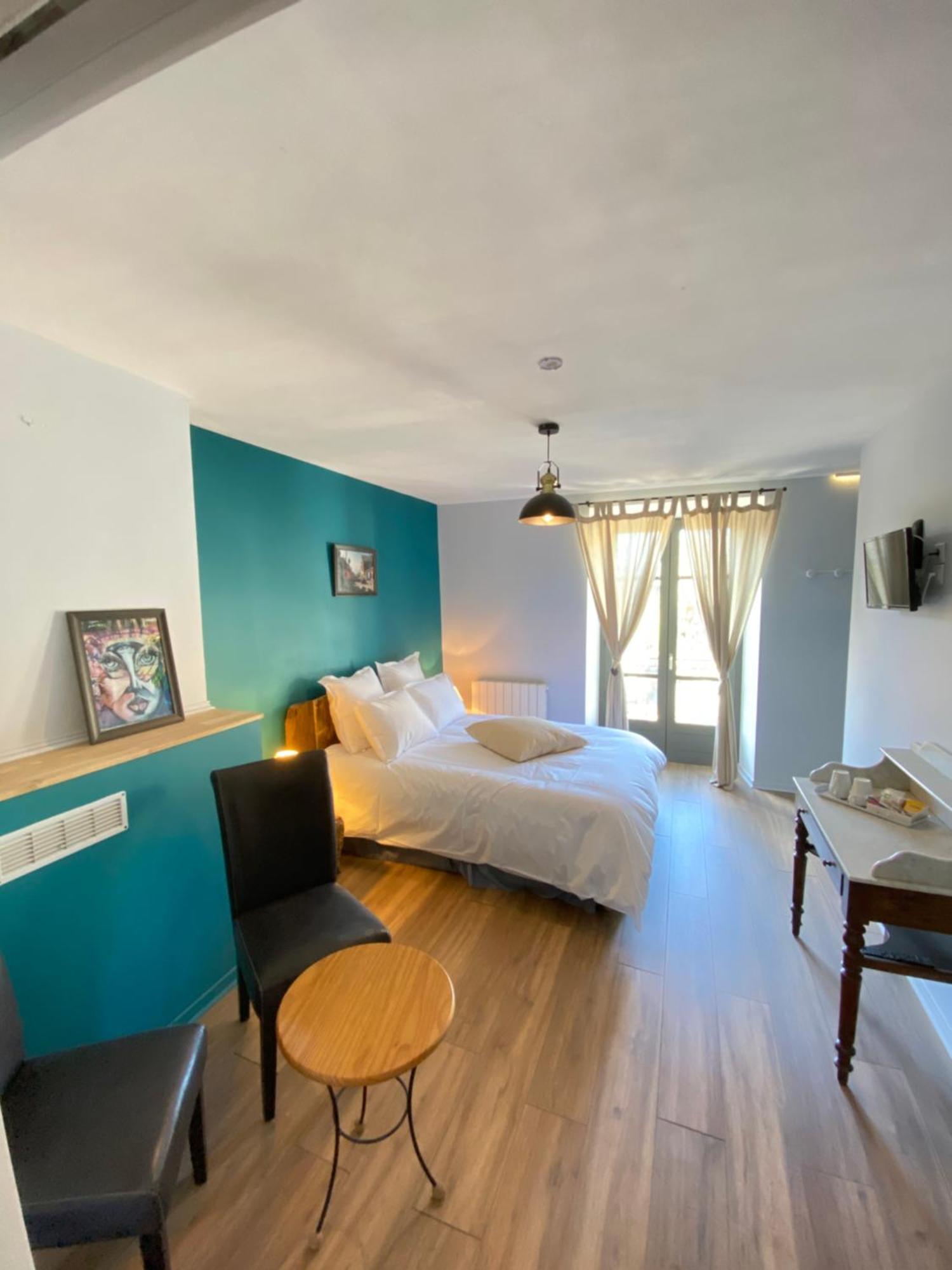 Au Pont D'Olt Hotel Saint-Come-d'Olt Phòng bức ảnh